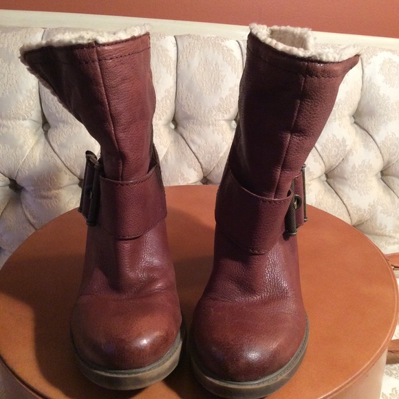 Boho Sherpa Heeled Bootie - Picture 2 of 6